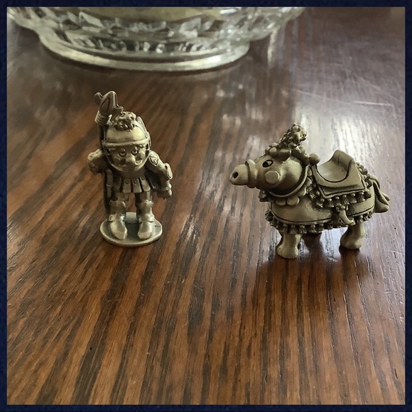 Collectors Hudson Porcelain Hand Painted Castle